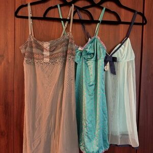 NWT 3 Nightie Bundle - Victoria Secret and Intimissi size l